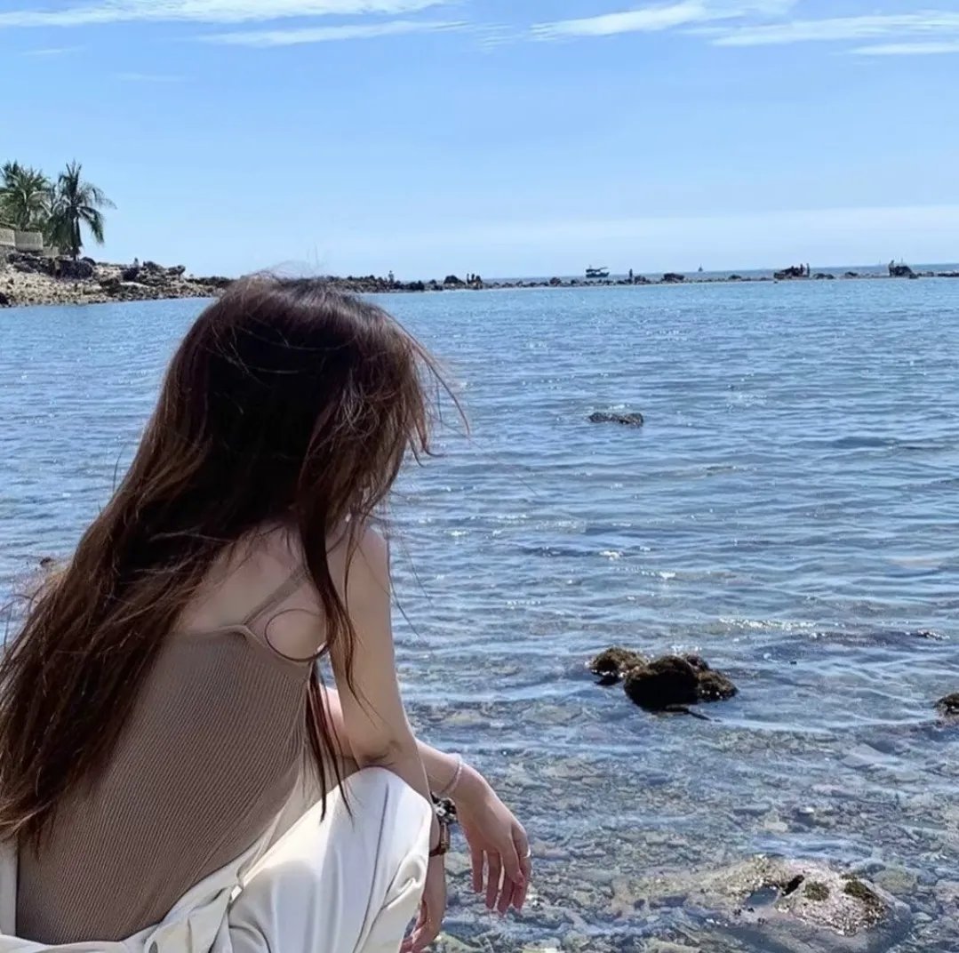 想吃掉我的非人少女